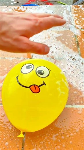 Colorful Balloons Popping in Water ASMR 🌈 #satisfying #asmr #balloons