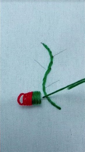 Beautiful flower patterns created using wool thread embroidery techniques #handmade #needlework