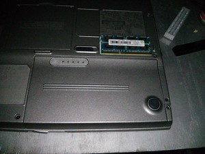 Dell Latitude D400 Battery Replacement