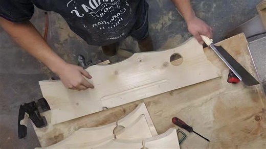 This Japanese Dozuki makes quick work and clean cuts, arguably one of the more dangerous tools in the shop 😄 gotta keep your eyes on the prize at all times! Its a pleasure to use such a great tool. #dozuki #woodworking #handmade #smallshops #pinebathboard #bathcaddy | K.O.J Custom Woodworking & Renovations