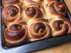 HOW TO MAKE BRIOCHE | BRIOCHE RECIPE | BRIOCHE ROSE BUNS