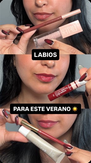 Julieta Giuliano | Blogger on Instagram: "Cuál les gustó más? Tienen otro para recomendar? 💘 Tonos y nombres de los labiales: 👉Lifter Liner de Maybelline tono 03 Player + Maybelline Lifter Gloss tono 02 Ice 👉Brillo labial @voguecosmeticosar Colorísimo tono Sangría 👉Delineador Color Riche de L’Oréal Paris tono 302 Bois de Rose + Bálsamo labial @acfmascaras By Dadatina"