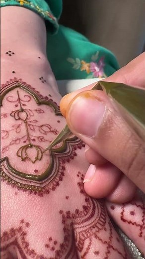 Tracing old mehndi design #mehndi #henna #hennadesign