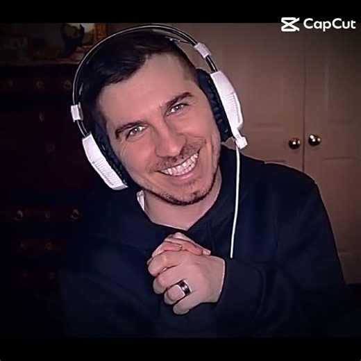 @SSSniperWolf @CarterKench @ItsLouisAyy @Layze @CoryxKenshin @caseoh_