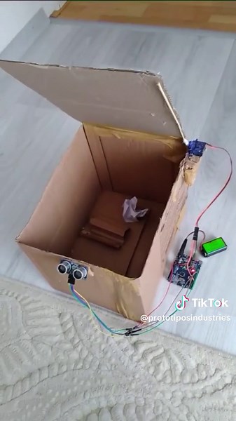 Basurero Automático con Arduino..#arduino #esp32 #domotica #mecatronica