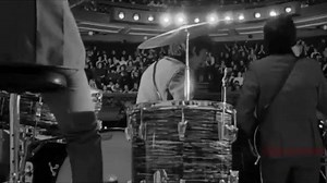 136K views · 4.7K reactions | The Beatles - WHILE MY GUITAR GENTLY WEEPS (Music Video) Subtitulado en ESPAÑOL & LYRICS | BeatleWorld | Facebook