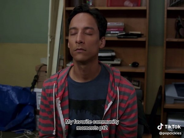 I couldn’t choose just one clip in the insane Asylum scene. Can you tell I love when they sing? Also I know this won’t blow up like the other one did but it’s still fun #community #communitytvshow #communityfunny #communityshow #communityedits jeffwinger abednadir brittaperry annieedison shierlybennit troybarnes piercehawthowrn iandunncn Craigpelton benchang