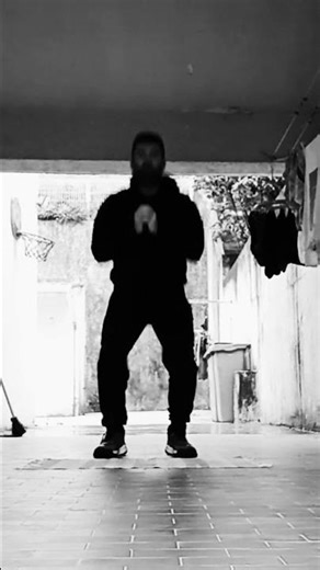 Round 1 of Burpee Ladder Workout: 1-10 Pump & Squats #burpees #bodyweightworkout #homeworkout