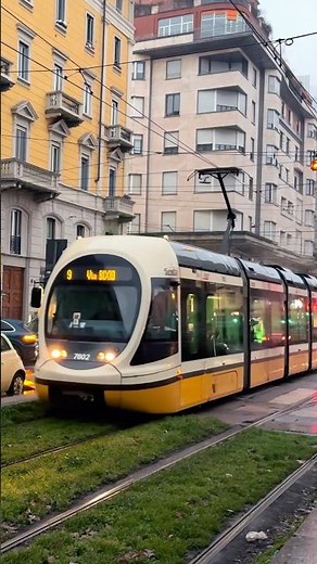 AnsaldoBreda Sirio tram in Milan 🇮🇹