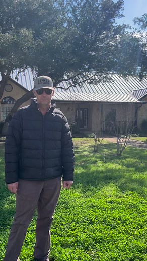 6ac, Custom Home, shop/barn, and oak trees! New Berlin, Texas United Country - 1836 Realty & Auction #newberlin #guadalupecounty #1836realtyandauction #newyearnewhome #oaktrees | Westley Wright