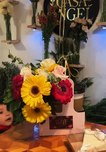 mira nuestro Kit de caja box con flores, café y un pastel para esa persona especial 💖 Lic. Benito Juárez Gracia 524, Barrio de santiago, Santa María del Río
