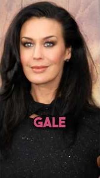 Megan Gale passa a Iliad: Vodafone reagisce