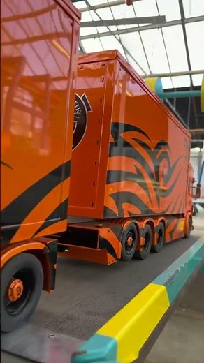 RC Truck Madness! The Coolest Rigs From This Year’s Show.