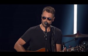 CMA Fest 2019: Watch Eric Church’s Acoustic Medley Video