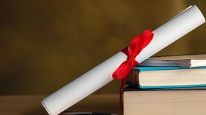 All Indiana public colleges, universities commit to 2-year tuition freezes, Gov. Braun announces