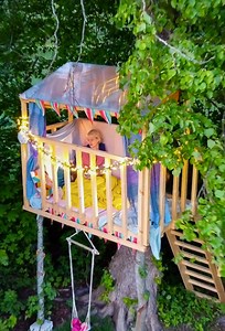 Constructing a Tranquil Treehouse to enjoy summer evening on the lap of nature! | 5-Minute Crafts Family