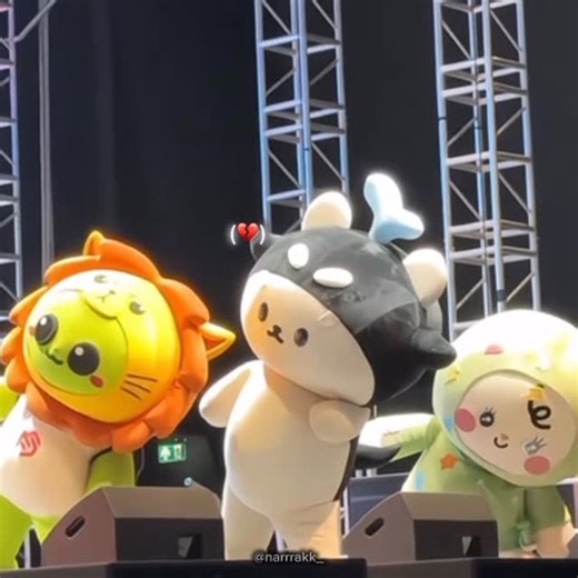 Gemstar ᯓ★ on Instagram: "Yaisan’s first heartbreak 💔😿 #polcasan #taynew"