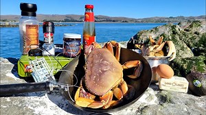 Catch & Cook Crab with a Twist: Rescuing a Bird! 🦀 | Fisherman's Life