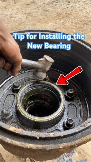 Tip for Installing the New Bearing. #tools #tips #machine #asmr #repair #skills #shorts
