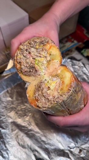 The CHOPPED CHEESE TOASTED GARLIC BREAD HERO from @paninishoppe in Brooklyn, NYC! 🍔🧀🧄🥖💥 Yes, please. 🤤 Who’s hungry? #DEVOURPOWER #fyp #foryou #foodtiktok #paninishoppe #williamsburg #brooklyn #nycfood #newyorkcity #newyorkcityfood #chopcheese #choppedcheese #chopcheesesandwhich #nycfood #nycfoodies #cooking #recipe #burger #cheeseburger #italianhero