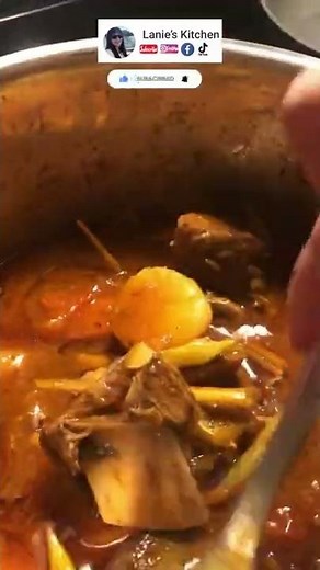 Beef Chuck Short Ribs | Slow Cooked Beef Ribs | Lanie’s Kitchenp