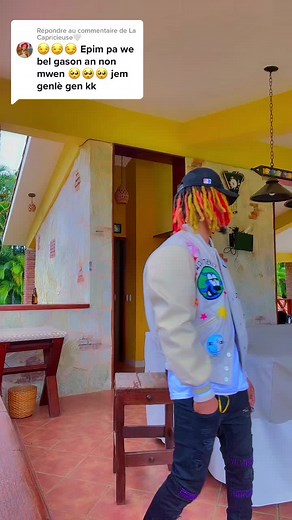 Colorful Style Inspiration in a Charming Room Setting