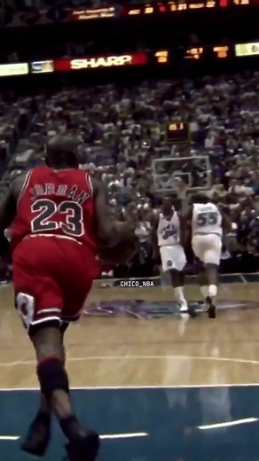 Michael Jordan nba finals 1998 gets his sixth rings 💍 💍💍💍💍💍. 🔥🔥 |❤️ Followage @chico_nba__ ❤️| |❤️ Followage @chico_nba__ ❤️| |❤️ Followage @chico_nba__ ❤️| #nba #nbaplayoffs #nbafinals #michaeljordan #chicagobulls #reels