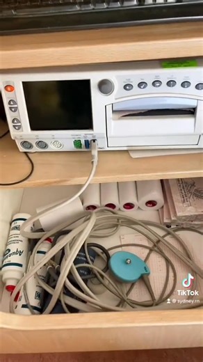 6.9K views · 137 reactions | What to expect when you arrive at the hospital to have a baby, from an L&D nurse! #laboranddelivery #labourandbirth #hospital #baby #birth #pregnancy #pregnant #babymama #babytime #monitoring #nurse #labouranddeliverynurse #toronto #maternity #canada #newborn #birthplan #induction #newmom #newparents | Nurse Sydney | Facebook