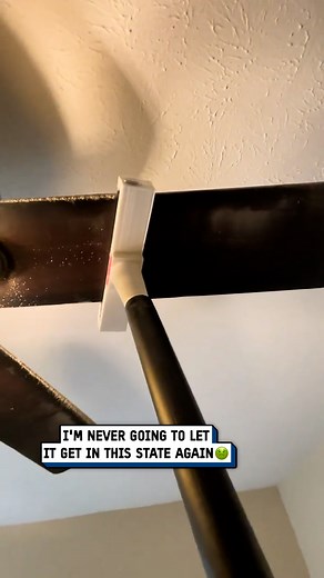 772K views · 2.4K reactions | Custom made vacuum attachment destroys ceiling fan dust ✨ #custommade #vacuum #cleaning | UNILAD Tech | Facebook