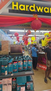 A bright start to the morning @hardwarecity.sg FLAGSHIP Store at Choa Chu Kang. A satisfied tradesman shopping with us today! | Hardwarecity Singapore | Facebook