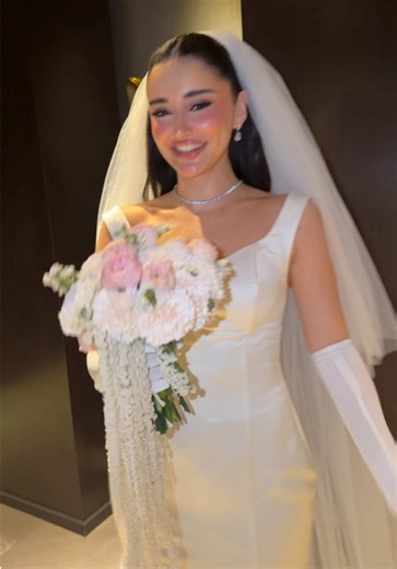 ‏My beautiful bride 🪞✨