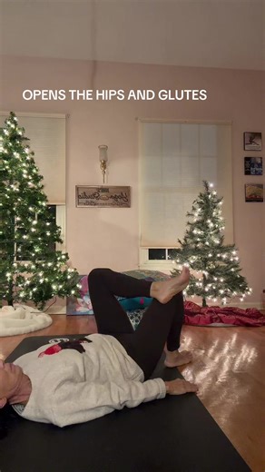 RECLINING PIGEON , hip and glute release, low back release #yogaforbeginners #hips #glutes #yoga #lowbackpain