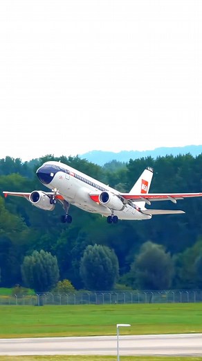 Ready for Takeoff: The Beauty of A319 in Action . . . #fblifestyle #BritishAirways #A319 #TakeOff #Aviation #FlightTakeoff #Airbus #TravelAdventures #SkyHigh #AviationLovers #Planespotting #Flying #AirTravel #Wings #exploretheworld #beautifuldestinations #aviationphotography | Airsky