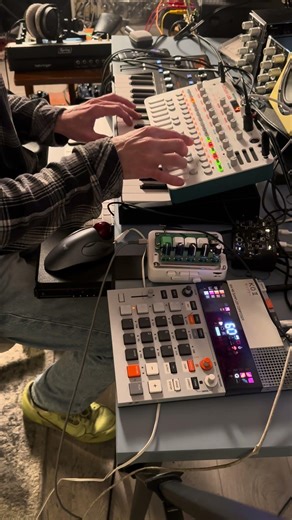 setting up the loop for tonight’s jam w the sonicware texturelab #sonicware_challenge