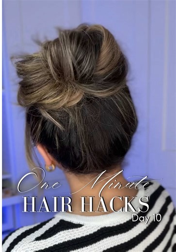 Save the easiest messy bun tutorial for later ✨ One Minute Hair Hacks- Day 10❤️ Ready and out the door in 15 seconds or less🫡 Quick and easy messy bun for work, date night, or whenever you're in a rush🫶 Have you tried this viral hair hack!?💕 • • • #updo #messybuns #hairtutorial #hairstyle #easyhairstyle