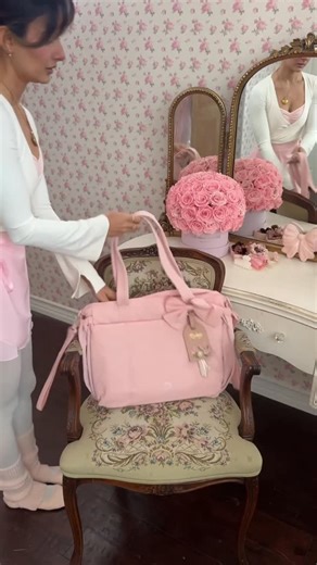 Ruby Keyvani on Instagram: "My cutie new ballet bag, the Bloom Tote bag from @bagsmart_official is the perfect accessory to keep my necessities! I love all the different compartments it contains so that everything remains organized and has a place. Use code ruby-1 for a discount🎀🩰#partner #BAGSMART #bagsmarttote #bagsmartbloom #adultballet"