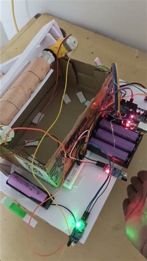 Rever Cleaning Robot | Automatic Cleaning Robot Using Arduino UNO #arduino#arduinoproject #irsensor