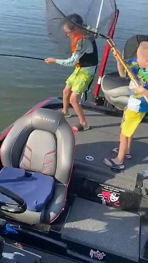 17K views · 248 reactions | It's amazing what two buddies can accomplish! What's your favorite buddy fishing story? : Jessica Honeycutt #Boat #Family #Fishing | Mercury Marine | Facebook