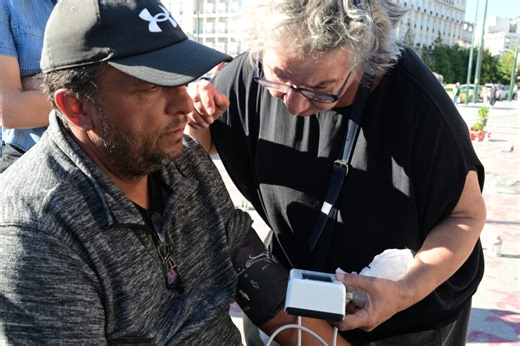 6η μέρα απεργίας πείνας για τον Πάνο Ρούτσι στο Σύνταγμα