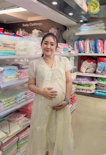 ပျိုကြီးဝတ်တဲ့ဂါဝန်လေးကြိုက်လား🤩#နန်းတော်ဝင် #မီးနေသည်ဝမ်းဆက် #မမဗိုက် #ရန်ကုန် #fyp