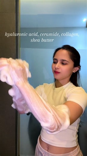 Bouncia Shower Moment: Relaxing After a Hectic Day