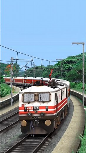 WAP5 LHB Train Crossing | NTG GAMING #trainsimulator #trainsim #highspeedtrain #traingames