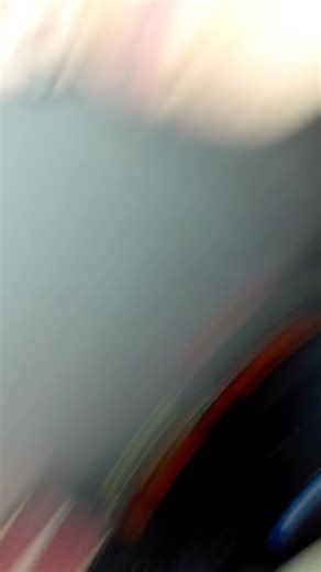 wit no hands she say