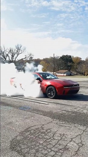 Testing the Line Lock on the 2026 #Dodge #Charger #SIXPACK Scat Pack 🐝 💪 #ScatPack #DodgeCharger