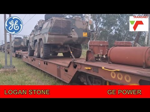 South African military train SANDF pulled by GE power Transnet Class 44 #train #southafrica #bahn
