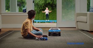 HPI製RCカーが使われたカナダのTVCM