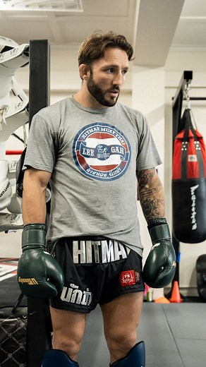 It was fun to get some rounds in with @bradquakeriddell after a long time. I’m genuinely proud of everything he’s accomplished and how he’s established himself as one of New Zealand’s top combat sports athletes. Now a world-class coach at @bangtaomuaythaimma in Phuket, Brad represents exactly what a martial artist should be. Humble, disciplined, and professional inside and outside the ring. Appreciate you Brad for coming through and sharing your knowledge with us. | Hitman Muay Thai Lee Gar