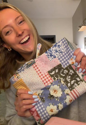 DIY IPAD CASE! #ipadcases #sewing #sewingtiktok #sewtok #sewtoks