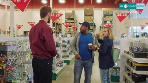 222K views · 1.9K reactions | Déjà que c'est pénible, le magasinage de dernière minute, il faut en plus tomber sur un incompétant.  (Pssst : C'est un avant-goût de ce que vous pourrez retrouver dès ce vendredi dans la section Véro.tv d' ICI Tou.tv Extra.) | Les Magnifiques | Facebook