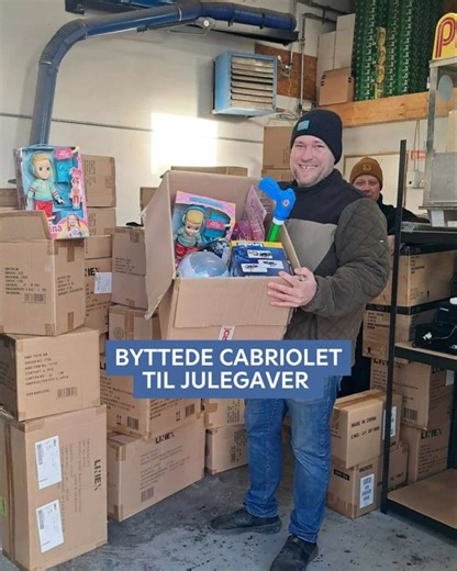 En bette Smart Cabriolet til 18.000 kroner i bytte for op til 400 glade familier. Det er den byttehandel komiker Martin Kanstrup har gjort ❤️ | TV2 Nord